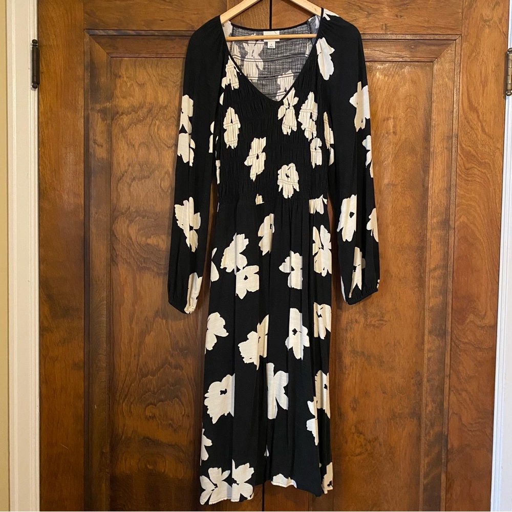 Ava & Viv Black and Cream Floral Long Sleeve Dress